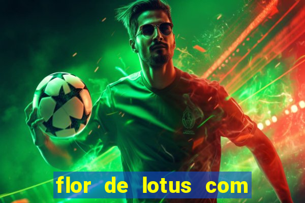 flor de lotus com lua tatuagem