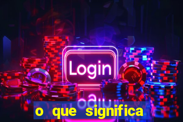 o que significa quando a luz acende sozinha