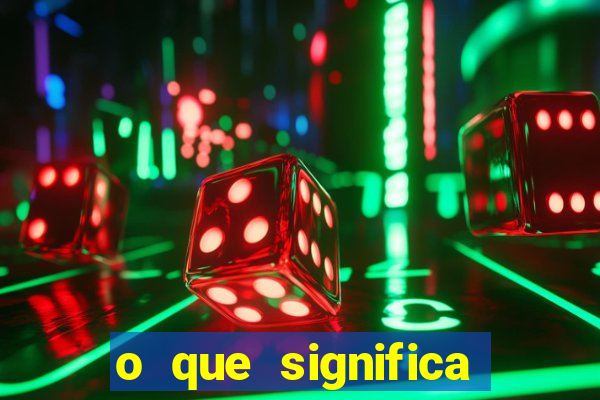 o que significa quando a luz acende sozinha